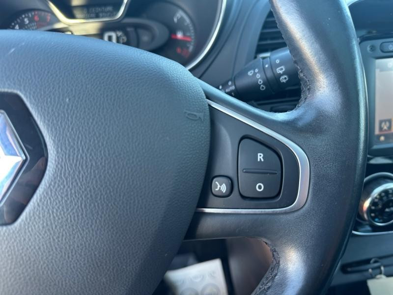 Occasion RENAULT Captur 1.2 TCe 120ch energy Intens EDC 2018 Rouge Flamme/Noir Etoilé 12970 € à Lesménils