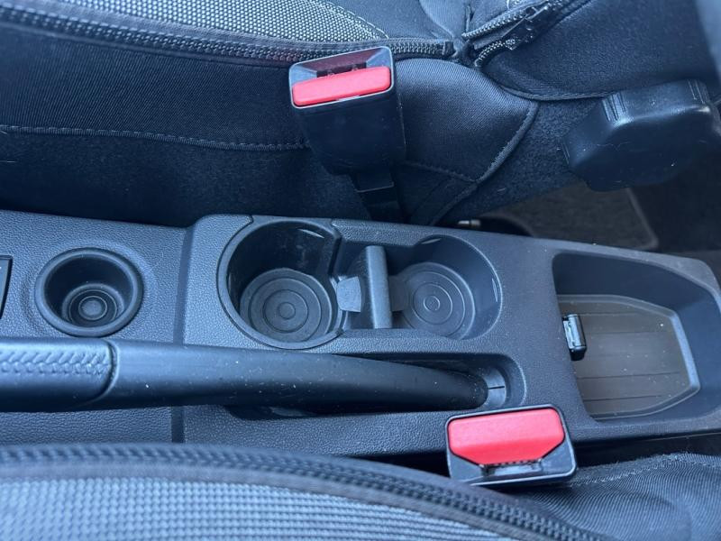 Occasion RENAULT Captur 1.2 TCe 120ch energy Intens EDC 2018 Rouge Flamme/Noir Etoilé 12970 € à Lesménils