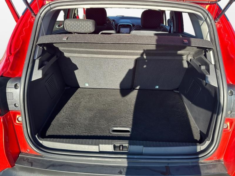 Occasion RENAULT Captur 1.2 TCe 120ch energy Intens EDC 2018 Rouge Flamme/Noir Etoilé 12970 € à Lesménils