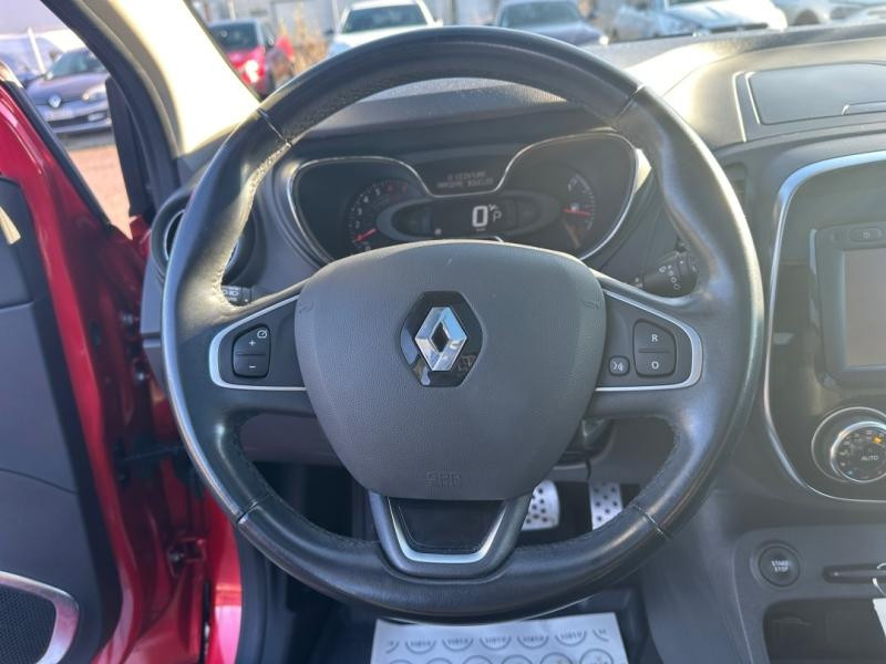 Occasion RENAULT Captur 1.2 TCe 120ch energy Intens EDC 2018 Rouge Flamme/Noir Etoilé 12970 € à Lesménils