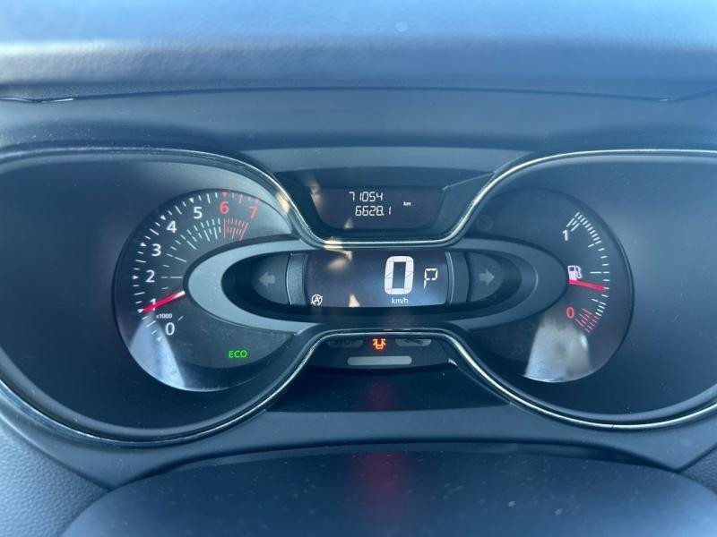 Occasion RENAULT Captur 1.2 TCe 120ch energy Intens EDC 2018 Rouge Flamme/Noir Etoilé 12970 € à Lesménils