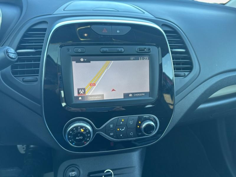 Occasion RENAULT Captur 1.2 TCe 120ch energy Intens EDC 2018 Rouge Flamme/Noir Etoilé 12970 € à Lesménils