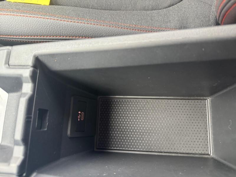 Occasion BMW Série 1 118i 136ch Edition Sport 2020 Saphirschwarz métallisé 18890 € à Lesménils