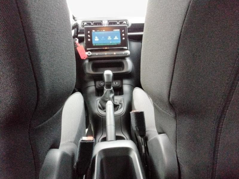 Occasion CITROEN C3 PureTech 82ch Graphic S&S E6.d 2019 Gris Platinium - Noir Onyx 8990 € à Lesménils