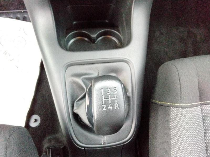 Occasion CITROEN C3 PureTech 82ch Graphic S&S E6.d 2019 Gris Platinium - Noir Onyx 8990 € à Lesménils