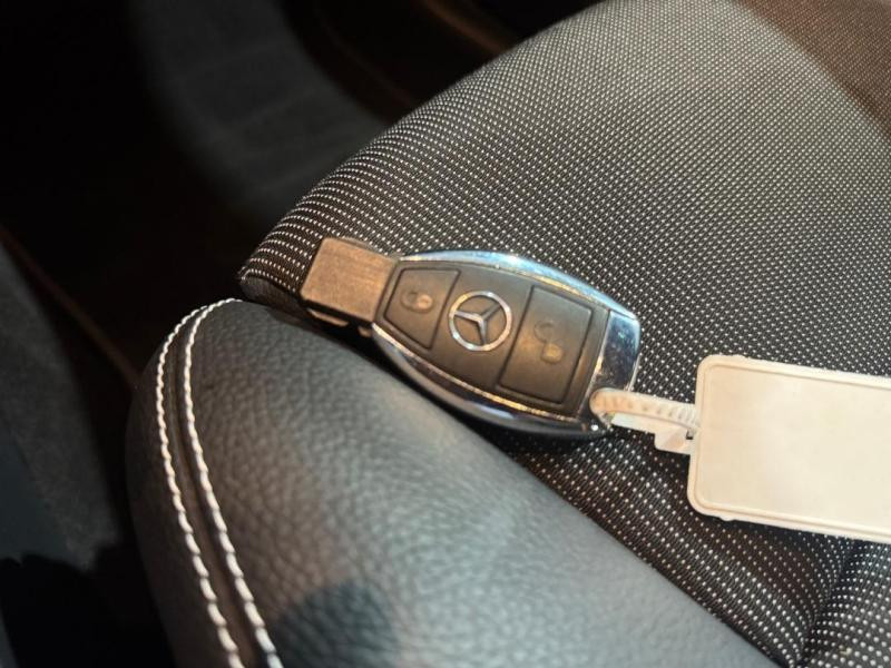 Occasion MERCEDES-BENZ Classe B 180 d 109ch Sensation 7G-DCT 2016 Bleu Cavansite 16170 € à Lesménils