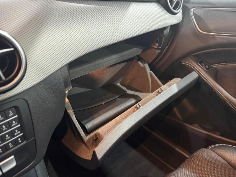 Occasion MERCEDES-BENZ Classe B 180 d 109ch Sensation 7G-DCT 2016 Bleu Cavansite 16170 € à Lesménils