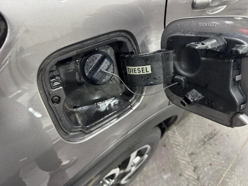 Occasion RENAULT Captur 1.5 dCi 90ch Stop&Start energy Intens eco² Euro6 2016 2016 Gris Cassiopée 10990 € à Lesménils