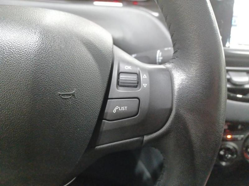 Occasion PEUGEOT 208 1.4 HDi FAP Style 5p 2015 Gris 9490 € à Lesménils