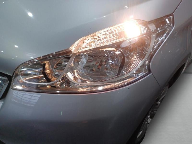 Occasion PEUGEOT 208 1.4 HDi FAP Style 5p 2015 Gris 9490 € à Lesménils