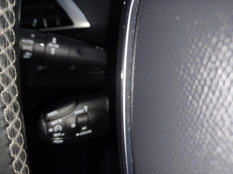 Used PEUGEOT 3008 1.2 PureTech 130ch Allure S&S 2016 Gris Amazonite (M) € 12790 in Lesménils