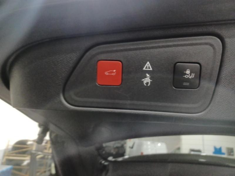 Used PEUGEOT 3008 1.2 PureTech 130ch Allure S&S 2016 Gris Amazonite (M) € 12790 in Lesménils