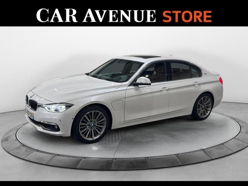 Occasion BMW Série 3 330eA 252ch Luxury 2017 Mineralweiss 16490 € à Lesménils