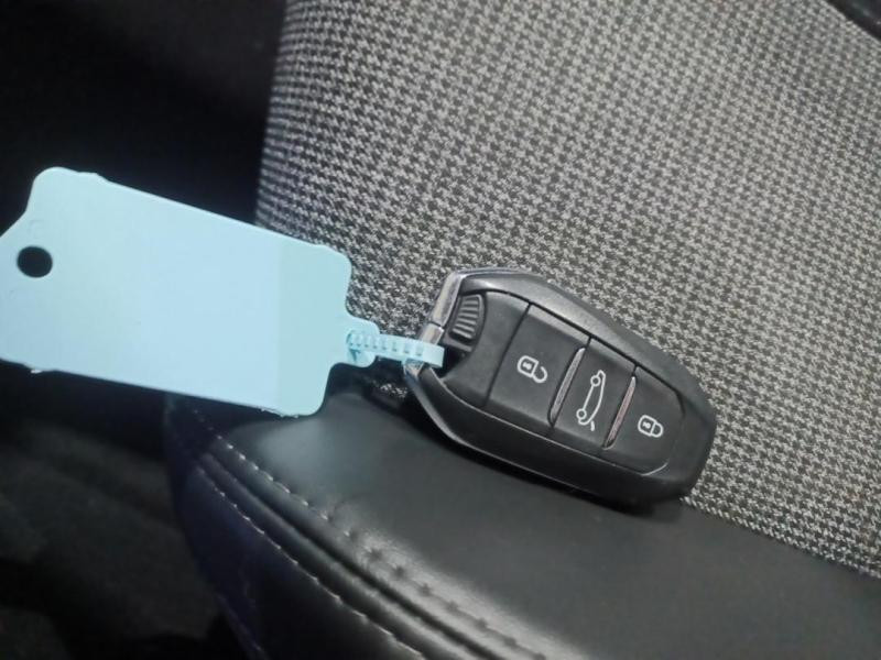 Used PEUGEOT 3008 1.2 PureTech 130ch Allure S&S 2016 Gris Amazonite (M) € 12790 in Lesménils