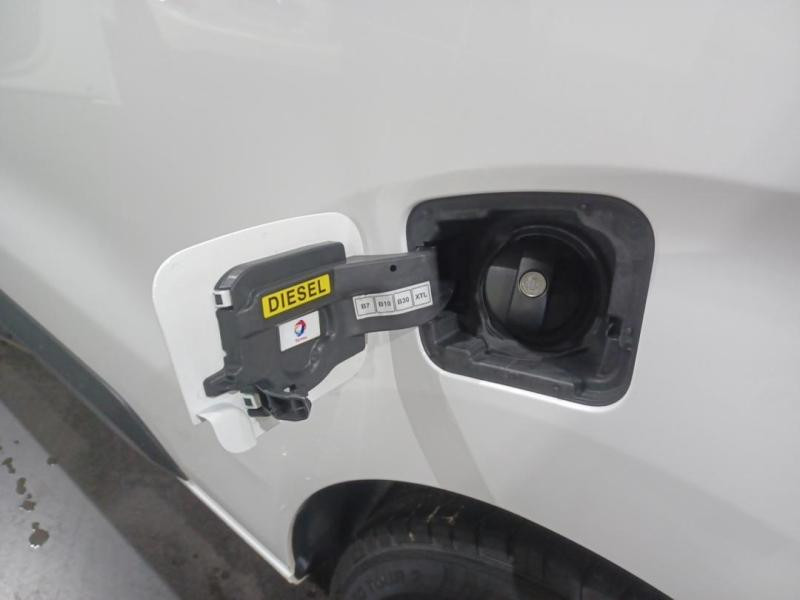 Used PEUGEOT Expert Fg M 1.5 BlueHDi 100ch S&S 2021 Blanc Kaolin € 11990 in Lesménils