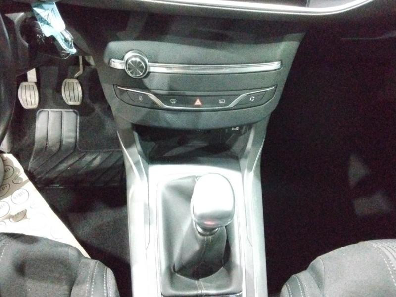 Occasion PEUGEOT 308 1.2 PureTech 130ch S&S Allure 2017 Gris Hurricane 7990 € à Lesménils