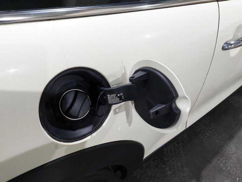 Occasion MINI Mini One 102ch Shoreditch 2017 Pepper White 11990 € à Lesménils