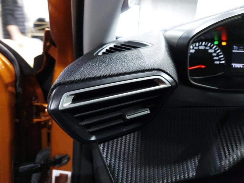 Occasion PEUGEOT 2008 1.5 BlueHDi 130ch S&S Allure EAT8 2020 Orange Fusion (M) 12990 € à Lesménils