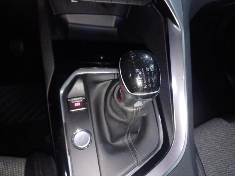 Used PEUGEOT 3008 1.2 PureTech 130ch Allure S&S 2016 Gris Amazonite (M) € 12790 in Lesménils