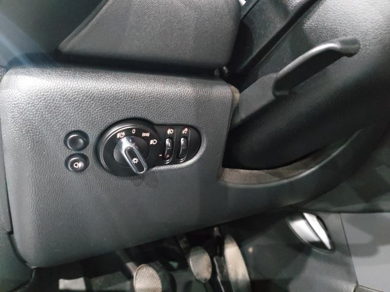 Occasion MINI Mini One 102ch Shoreditch 2017 Pepper White 11990 € à Lesménils