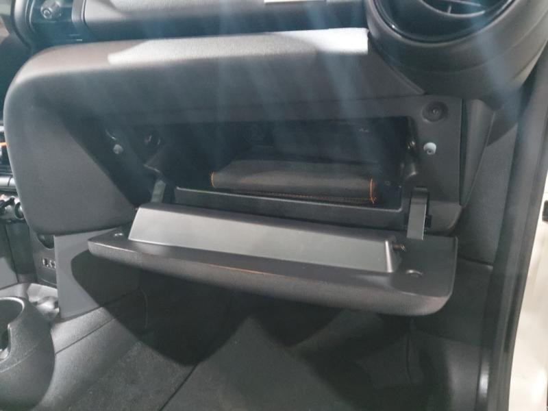 Occasion MINI Mini One 102ch Shoreditch 2017 Pepper White 11990 € à Lesménils