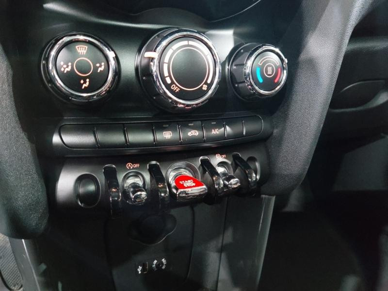 Occasion MINI Mini One 102ch Shoreditch 2017 Pepper White 11990 € à Lesménils