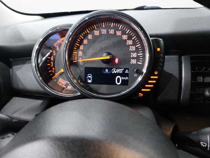 Occasion MINI Mini One 102ch Shoreditch 2017 Pepper White 11990 € à Lesménils