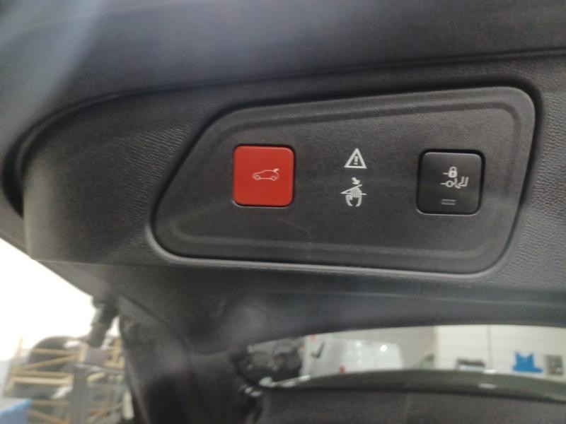 Used PEUGEOT 3008 1.2 PureTech 130ch Allure S&S 2016 Gris Amazonite (M) € 12790 in Lesménils