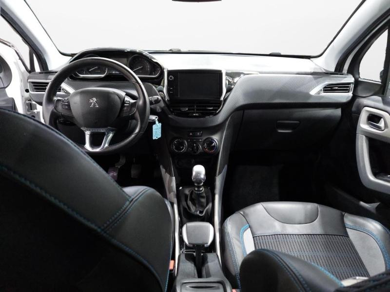 Occasion PEUGEOT 2008 1.2 PureTech 130ch Urban Cross S&S 2015 Blanc Banquise 9990 € à Lesménils