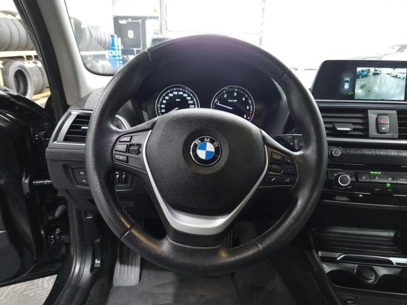 Occasion BMW Série 1 120dA xDrive 190ch UrbanChic 5p Euro6d-T 2019 Saphirschwarz 19490 € à Lesménils