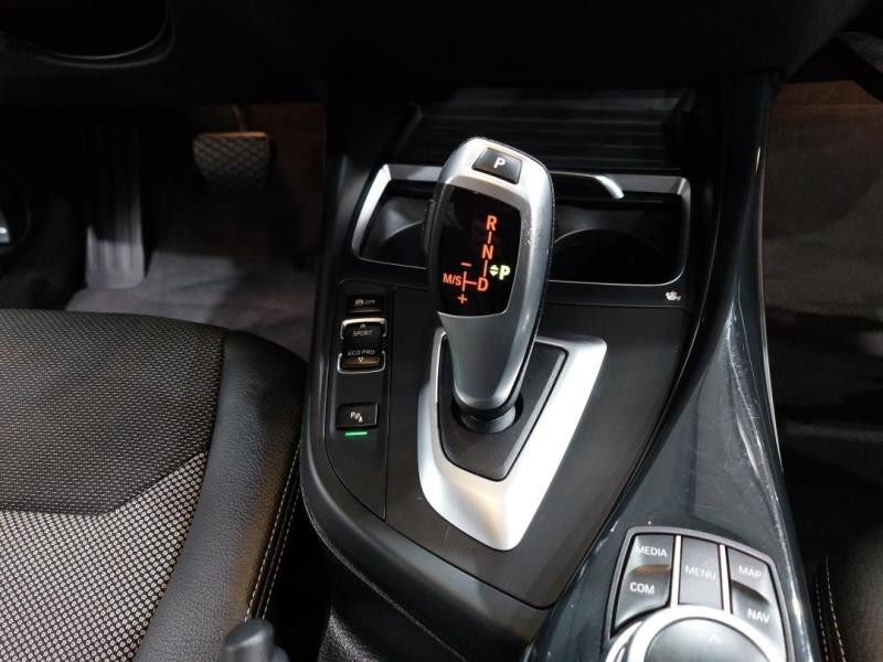 Occasion BMW Série 1 120dA xDrive 190ch UrbanChic 5p Euro6d-T 2019 Saphirschwarz 19490 € à Lesménils