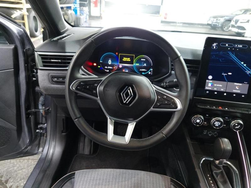 Occasion RENAULT Clio 1.6 E-Tech 145ch full hybrid Techno 2023 Bleu Iron 17990 € à Lesménils