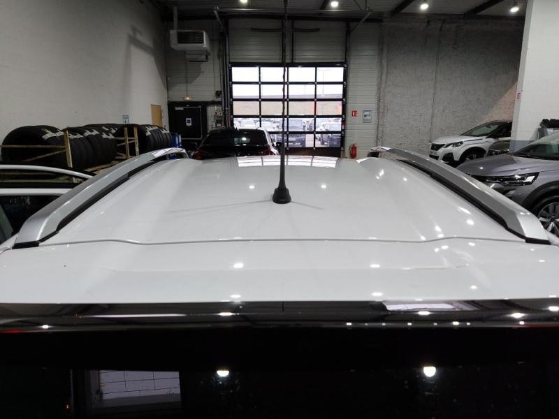 Occasion PEUGEOT 2008 1.2 PureTech 130ch Urban Cross S&S 2015 Blanc Banquise 9990 € à Lesménils