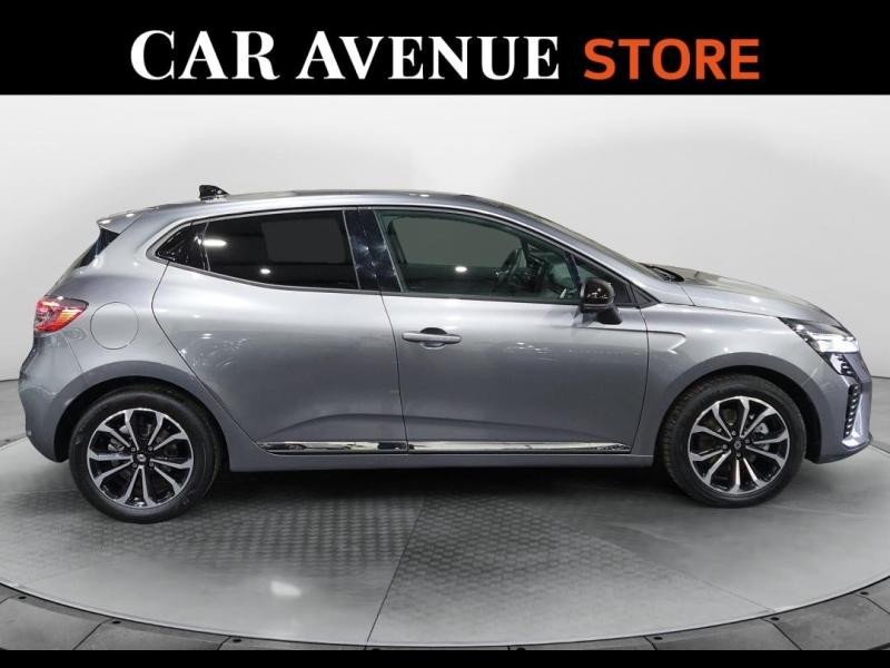 Occasion RENAULT Clio 1.6 E-Tech 145ch full hybrid Techno 2023 Bleu Iron 17990 € à Lesménils