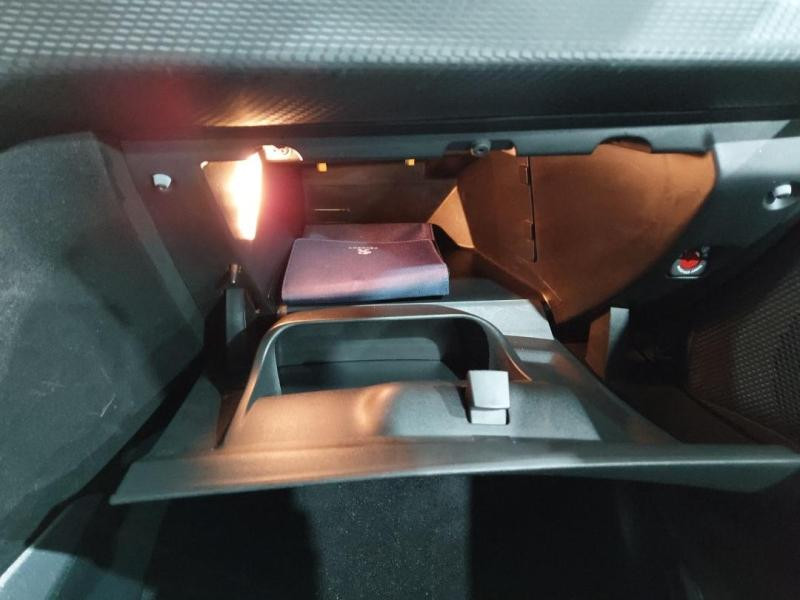 Occasion PEUGEOT 2008 1.2 PureTech 130ch Urban Cross S&S 2015 Blanc Banquise 9990 € à Lesménils