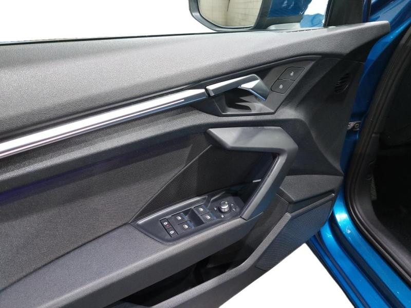 Occasion AUDI A3 Sportback 35 TFSI 150ch Mild Hybrid Design S tronic 7 2021 Bleu Atoll métallisé 22490 € à Lesménils