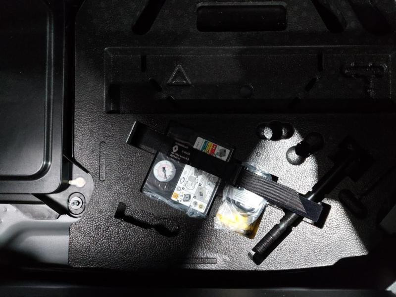 Occasion RENAULT Clio 1.6 E-Tech 145ch full hybrid Techno 2023 Bleu Iron 17990 € à Lesménils