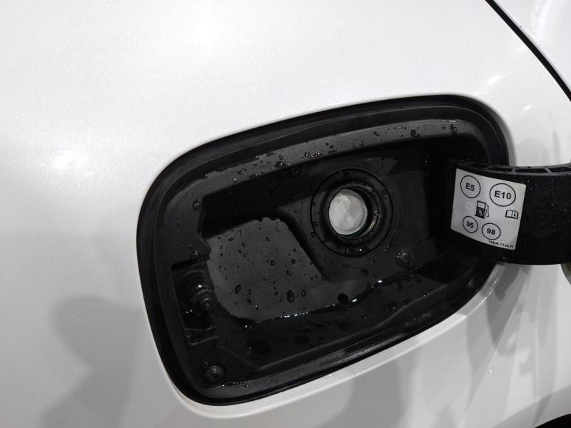 Occasion RENAULT Megane 1.3 TCe 140ch FAP Business EDC 2019 Blanc Nacre 11990 € à Lesménils