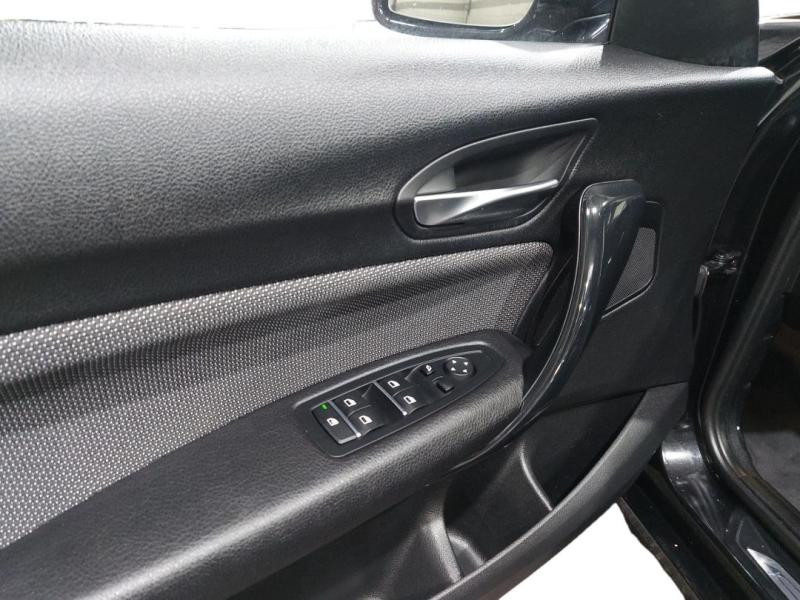 Occasion BMW Série 1 120dA xDrive 190ch UrbanChic 5p Euro6d-T 2019 Saphirschwarz 19490 € à Lesménils