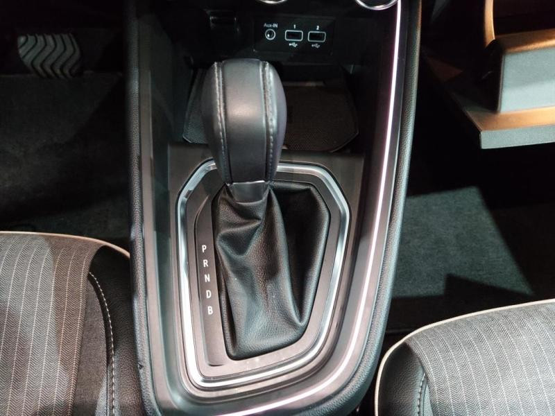 Occasion RENAULT Clio 1.6 E-Tech 145ch full hybrid Techno 2023 Bleu Iron 17990 € à Lesménils