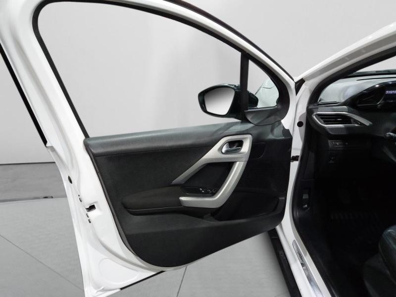 Occasion PEUGEOT 2008 1.2 PureTech 130ch Urban Cross S&S 2015 Blanc Banquise 9990 € à Lesménils
