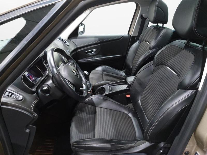 Occasion RENAULT Grand Scenic 1.3 TCe 140ch energy Business Intens 7 places 2018 Beige Dune 14490 € à Lesménils