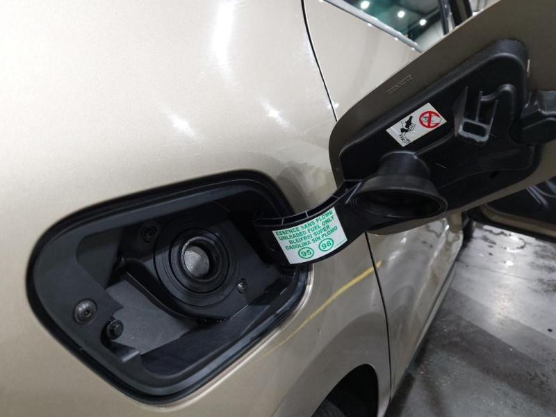 Occasion RENAULT Grand Scenic 1.3 TCe 140ch energy Business Intens 7 places 2018 Beige Dune 14490 € à Lesménils