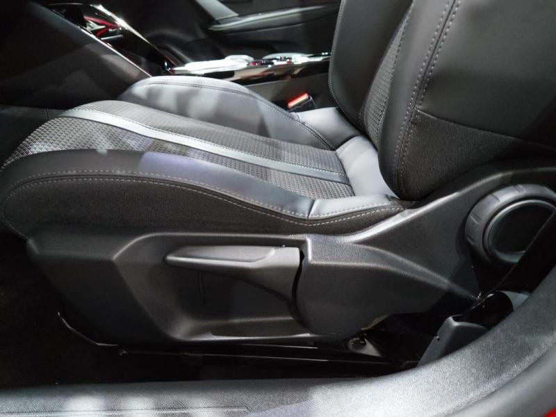 Occasion PEUGEOT 208 1.2 PureTech 100ch S&S GT EAT8 2023 Rouge Elixir (V) 16990 € à Lesménils