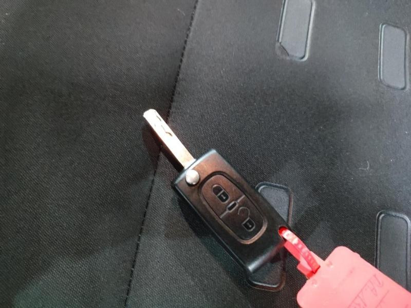 Occasion CITROEN Berlingo 1.6 e-HDi90 Airdream Confort ETG6 5p 2013 Gris Shark 11970 € à Lesménils