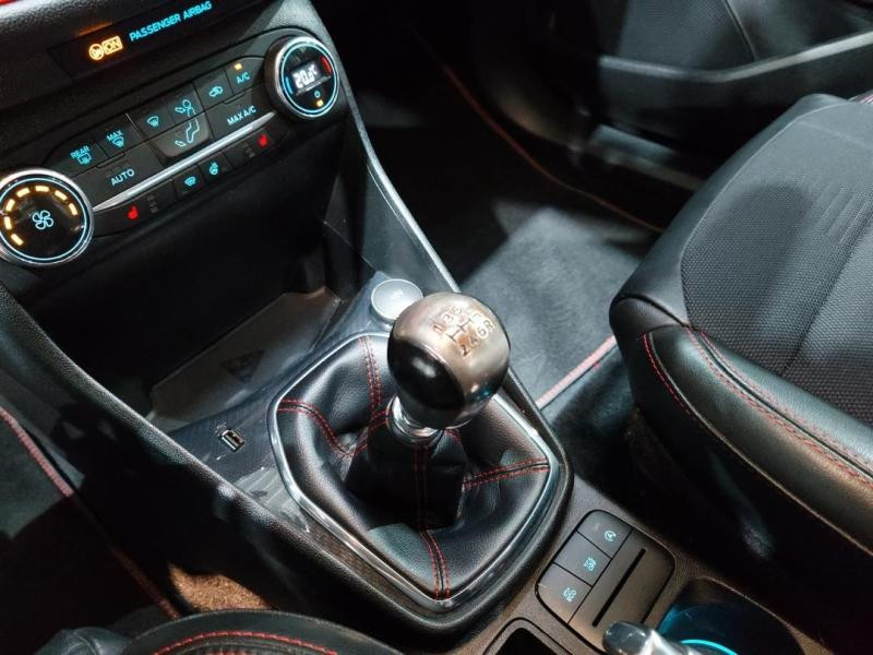 Occasion FORD Fiesta 1.0 EcoBoost 140ch Stop&Start ST-Line 3p Euro6.2 2019 Noir Shadow 11390 € à Lesménils