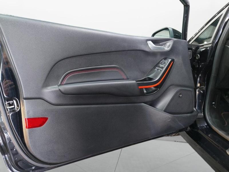 Occasion FORD Fiesta 1.0 EcoBoost 140ch Stop&Start ST-Line 3p Euro6.2 2019 Noir Shadow 11390 € à Lesménils