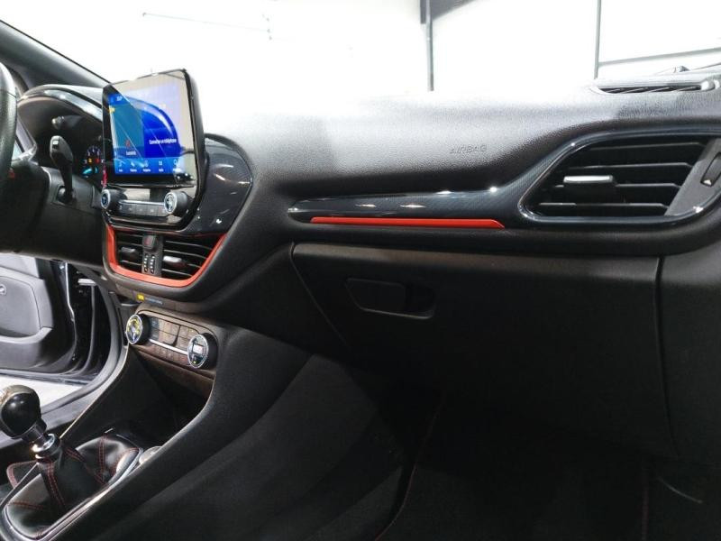Occasion FORD Fiesta 1.0 EcoBoost 140ch Stop&Start ST-Line 3p Euro6.2 2019 Noir Shadow 11390 € à Lesménils