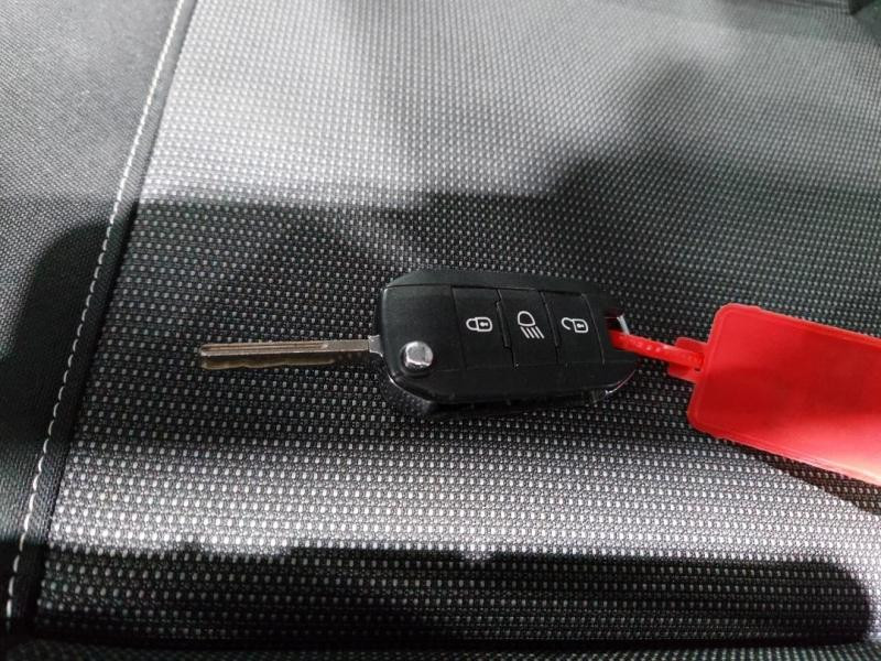 Occasion CITROEN C3 Aircross BlueHDi 100ch S&S Shine Business E6.d 2021 Gris Platinium (M) 11790 € à Lesménils