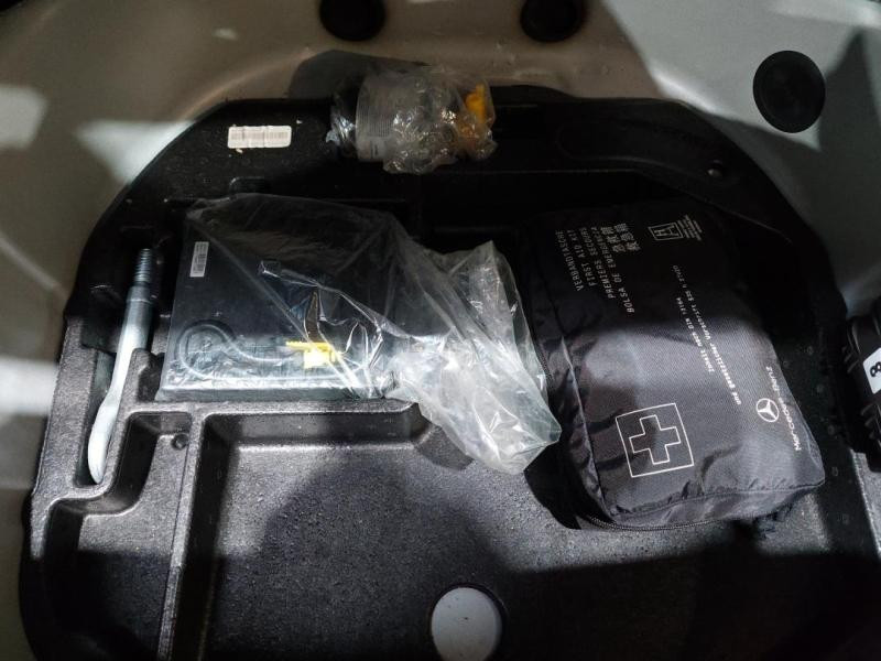 Used MERCEDES-BENZ SLC 180 156ch Executive 2018 Blanc diamant brillant € 20790 in Lesménils